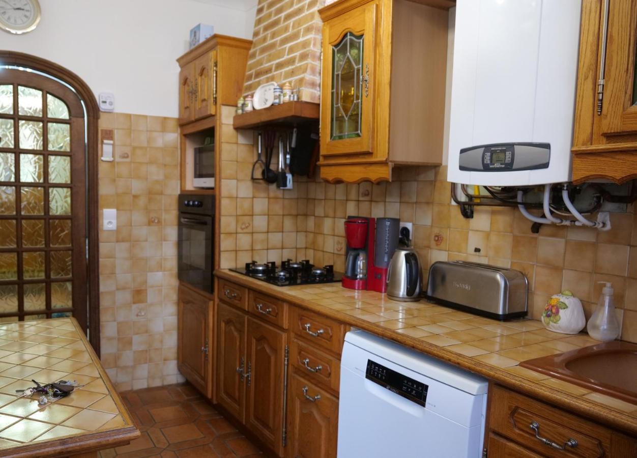 Maison Avec Patio Dans Le Centre Historique Βίλα Terrasson Εξωτερικό φωτογραφία