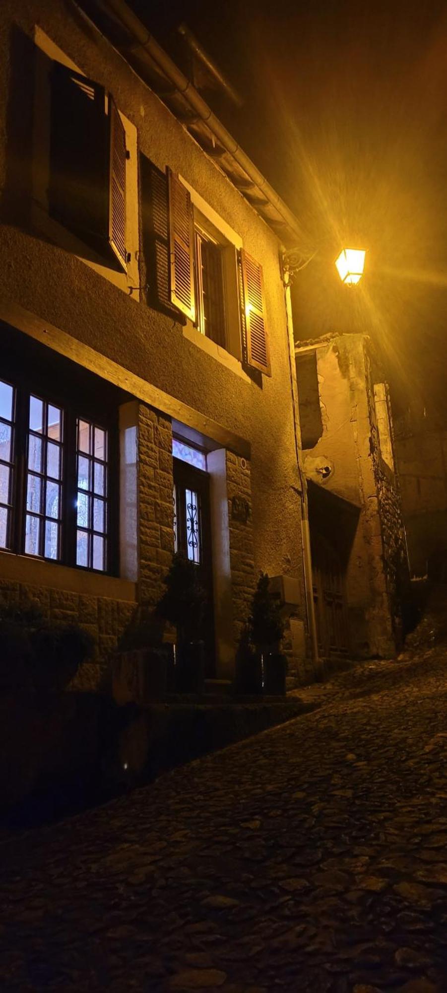 Maison Avec Patio Dans Le Centre Historique Βίλα Terrasson Εξωτερικό φωτογραφία
