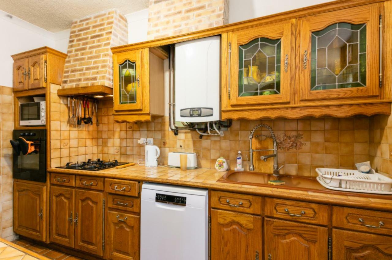 Maison Avec Patio Dans Le Centre Historique Βίλα Terrasson Εξωτερικό φωτογραφία